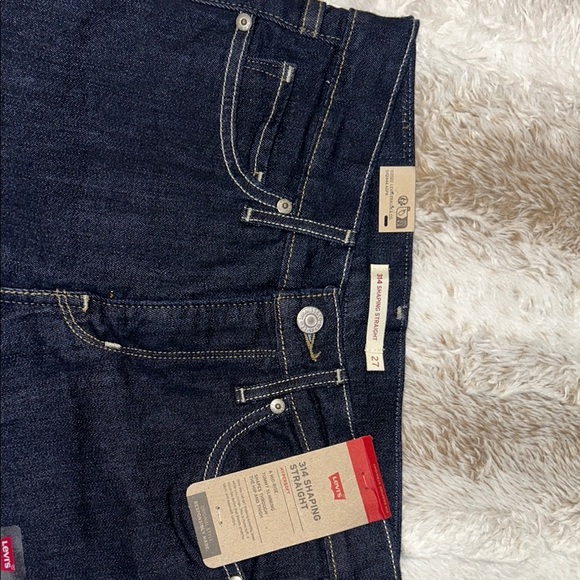 Levi's Blue Straight Leg Jeans with Red Tag - Picture 6 of 7